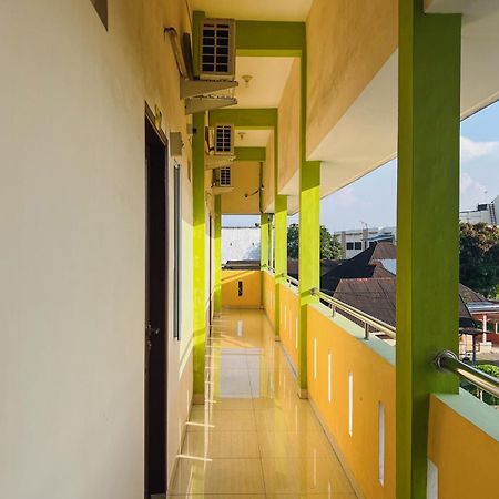 OYO 90500 Teratai Residence Medan Bagian luar foto